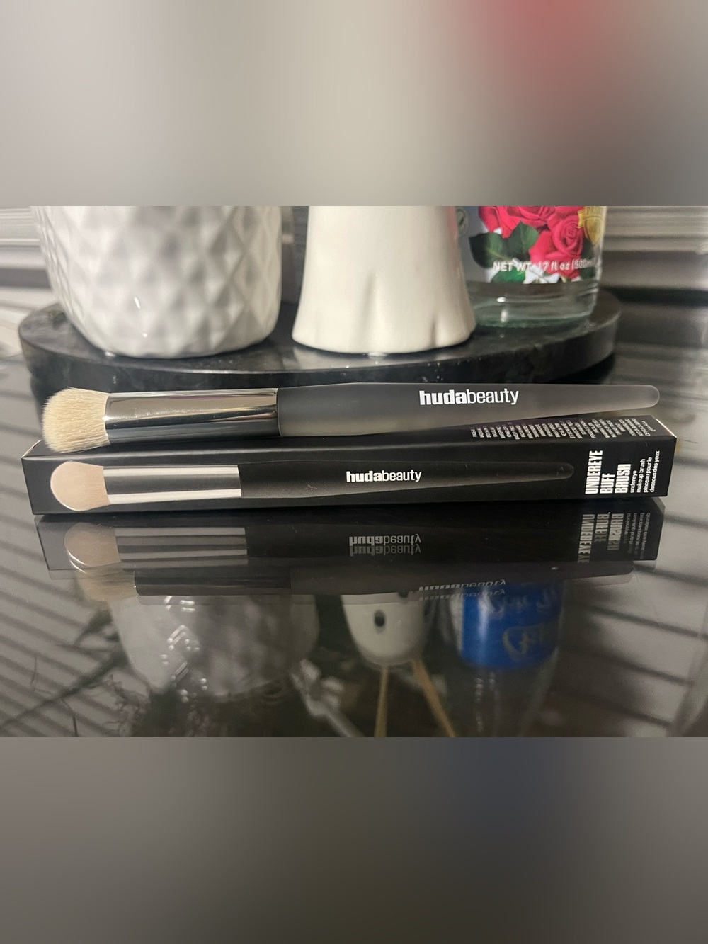 Huda Beauty Undereye Buff Brush